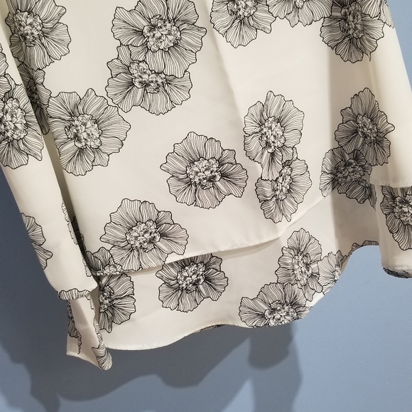 Layered Floral Top by METAPHOR - Picture 4 of 12
